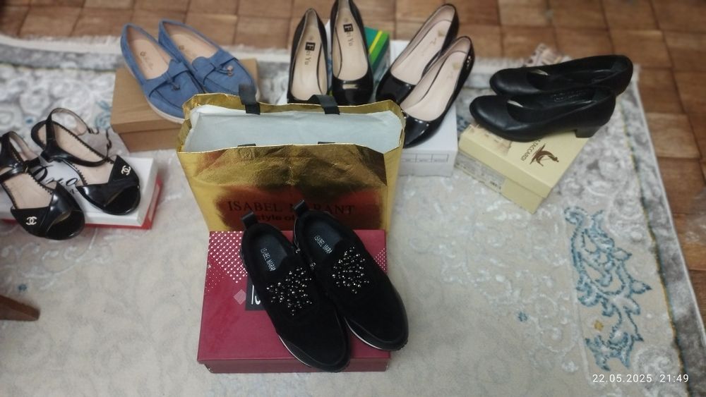 Продам женскую обувь