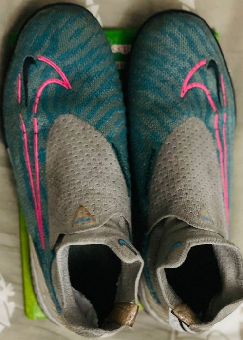 Продам сороконожки бутсы