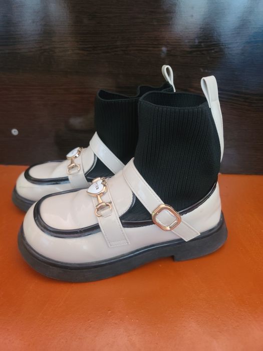 Детские пол сапоги и кроссовки