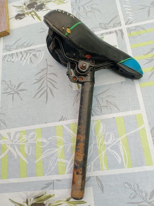 Сиденье на велосипед