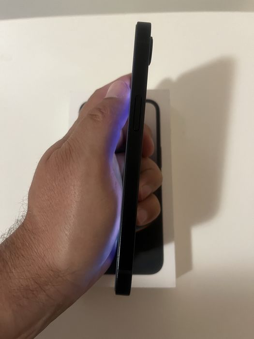 Iphone 16e 128GB 100% bat