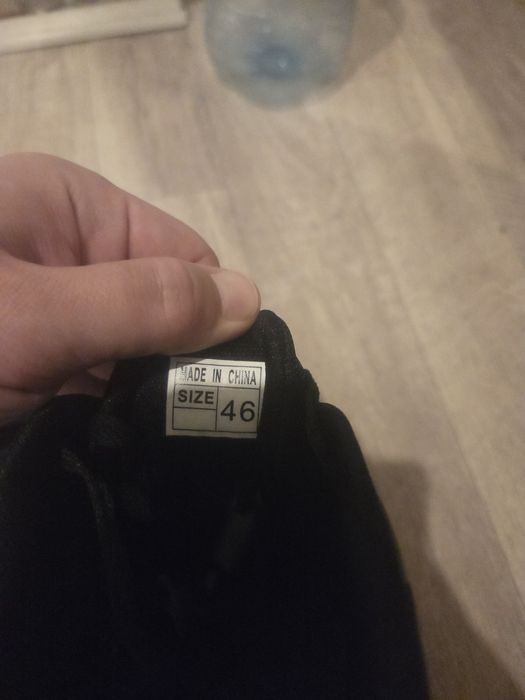 Продам кроссовки новые.