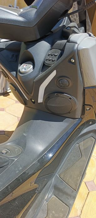 Макси Скутер N-MAX 180