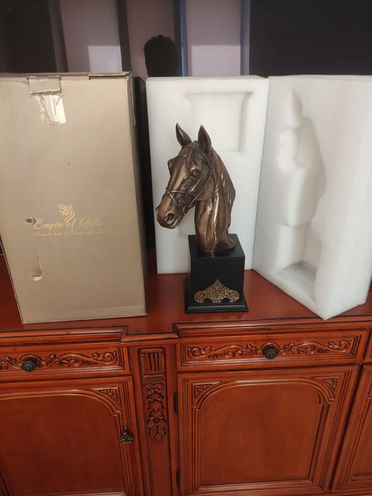 Сувенир Empire из бронзы