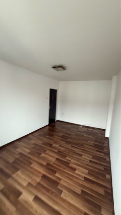 inchiriez Apartament Hunedoara  2 camere OM bd 1848
