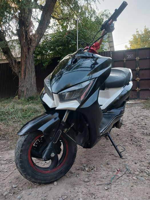 Продам мопед м8 про