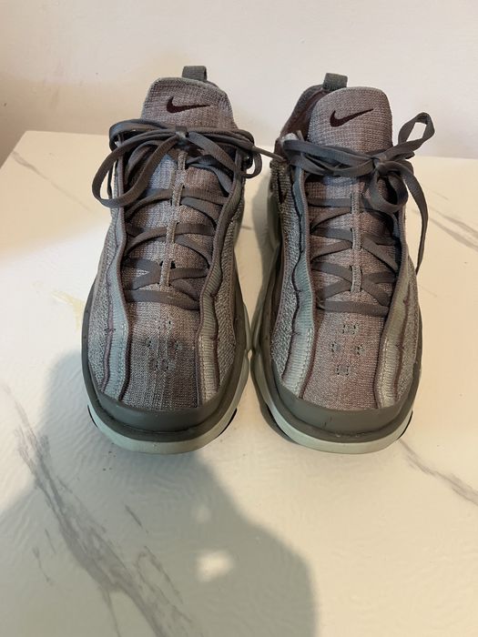 Adidasi nike marimea 40.5 foarte frumosi