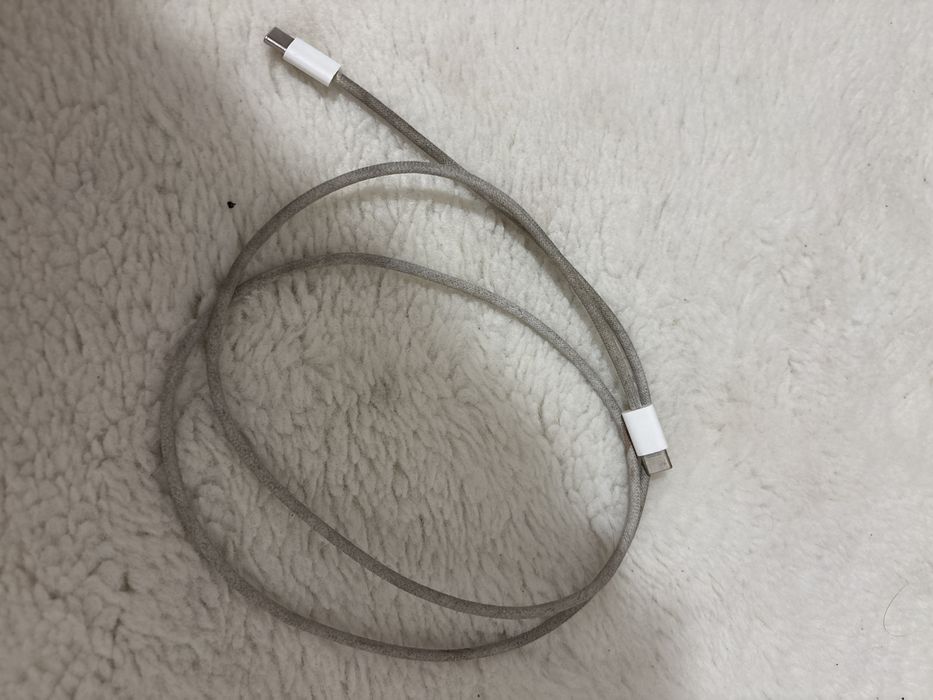 Vand Airpods generatia  2 Pro - Active noise cancel