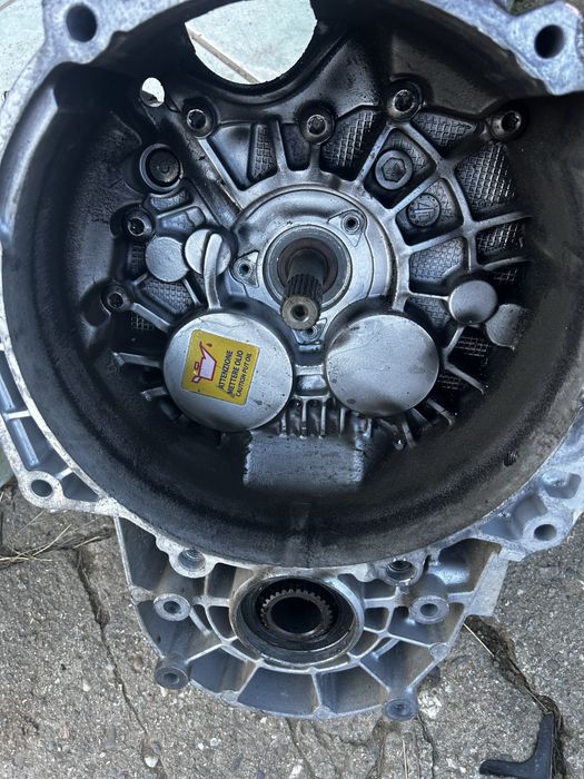 Cutie viteze manuala skoda octavia 3 2.0 150cp