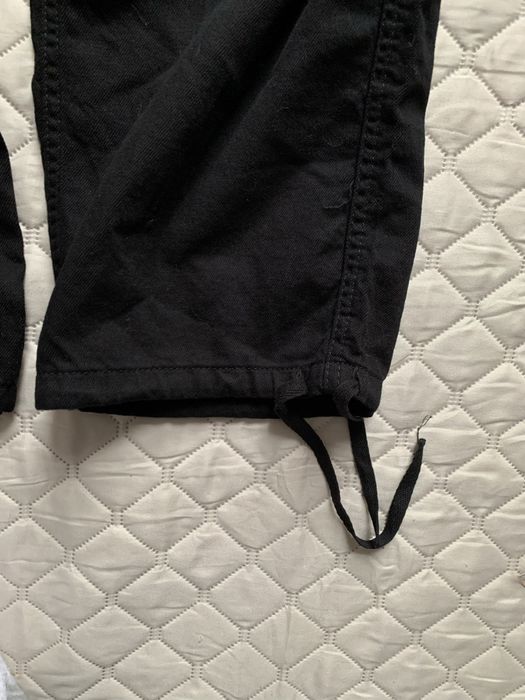 Pantaloni Bershka tip parachute cu buzunare, mărimea XS