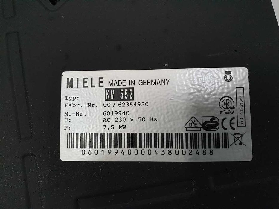 Miele KM552 - Керамичен Плот Котлони 4 зони за Вграждане Миеле