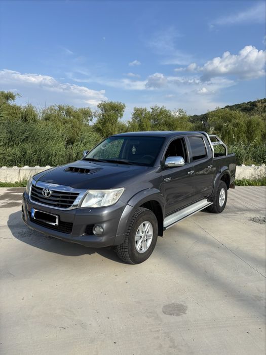 Toyota Hilux 2.5 diesel 144 cp manual 2012