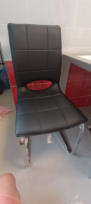 Masă de bucătărie extensibilă+scaune
