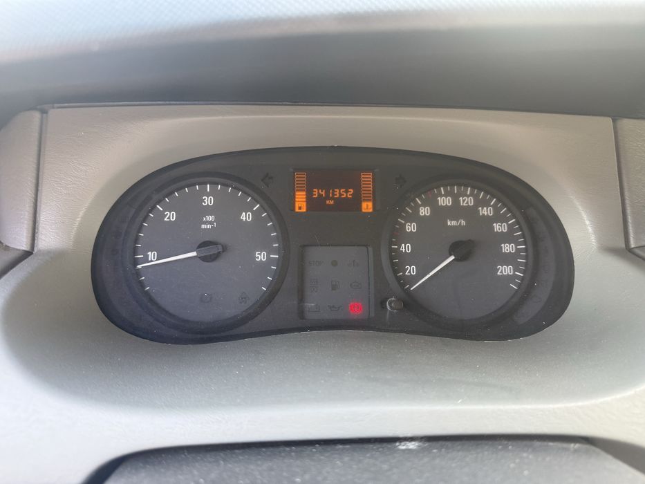 Opel vivaro 2.0 8+1