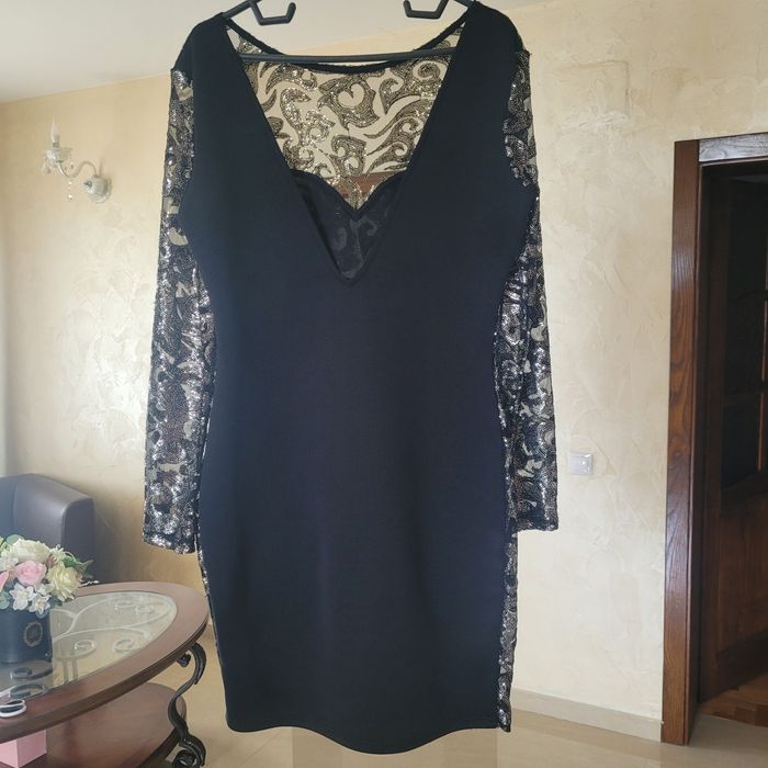 Vând rochie eleganta cu paiete, scurta