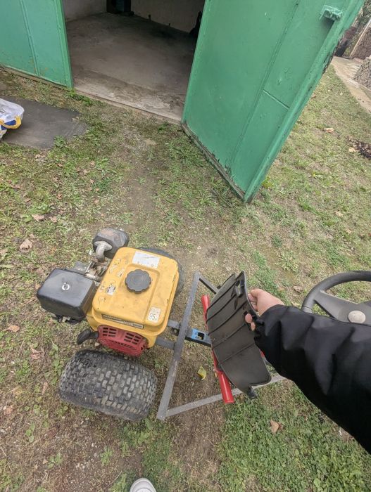Kart  cu motor artizanal