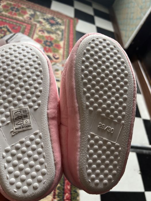 Детский домашний тапочка