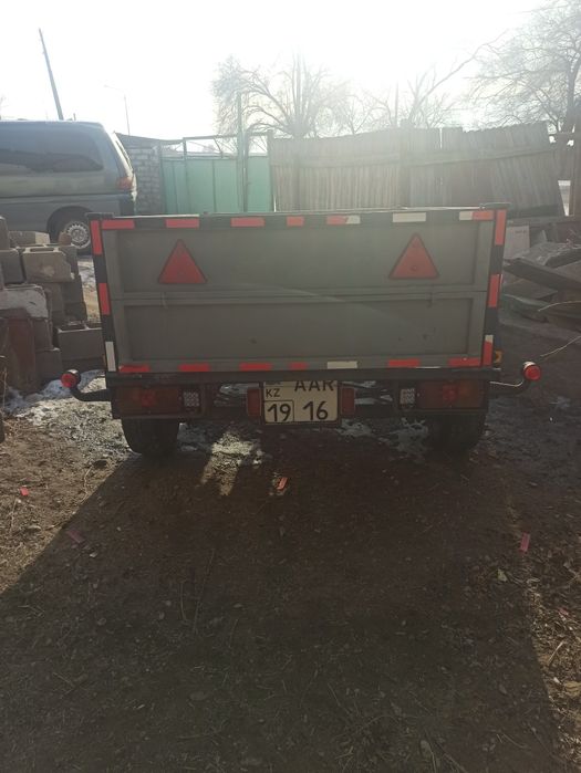 Продам прицеп срчно