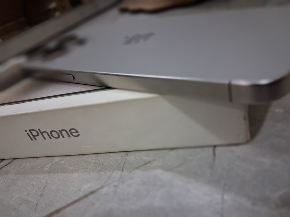 Iphone 15 Pro Max! SROCHNA!!!