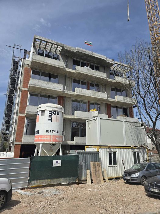 Продава се Четиристаен апартамент в София, Слатина - 138 кв.м за 1998 €/кв.м - Снимка #2