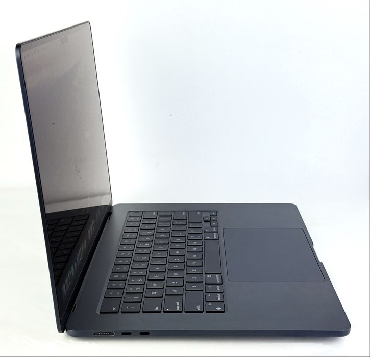 КАТО НОВ! Apple MacBook Air 15 M3 2024 8RAM 256GB Midnight Гаранция!