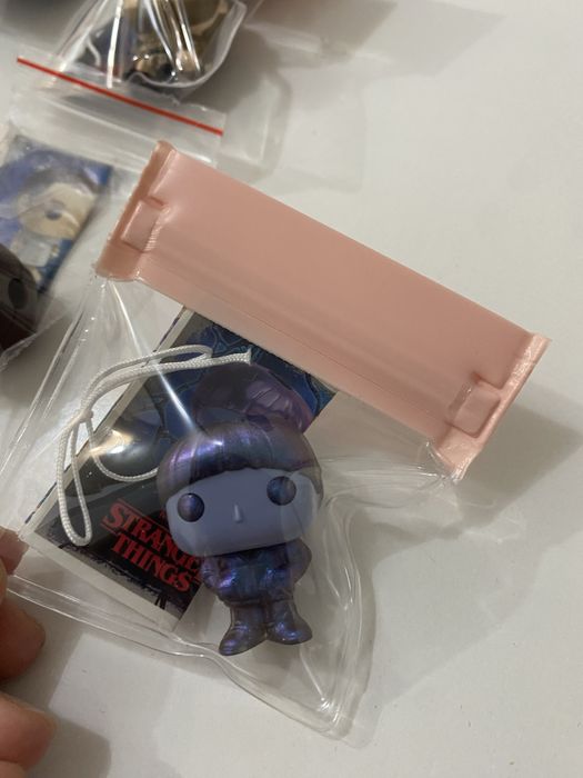 Киндер Очень странные дела   stranger things