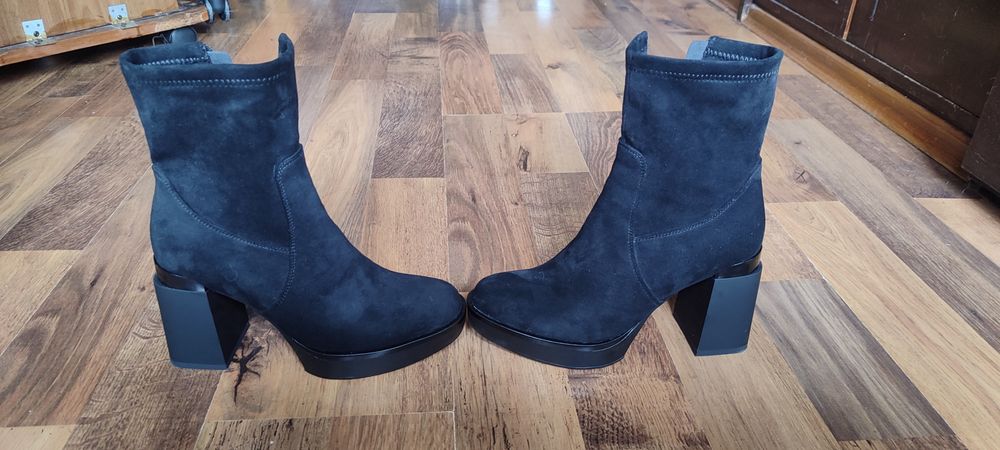 Кожени зимни ботуши