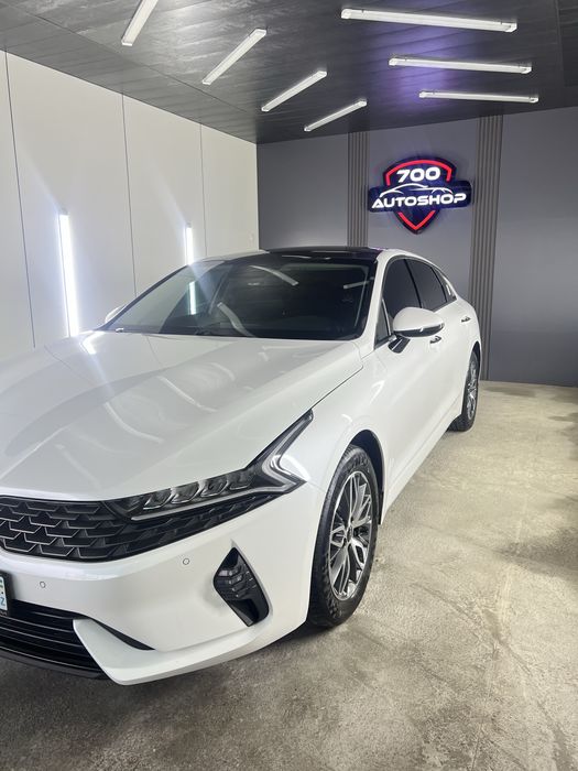 Kia K5 2022 yil