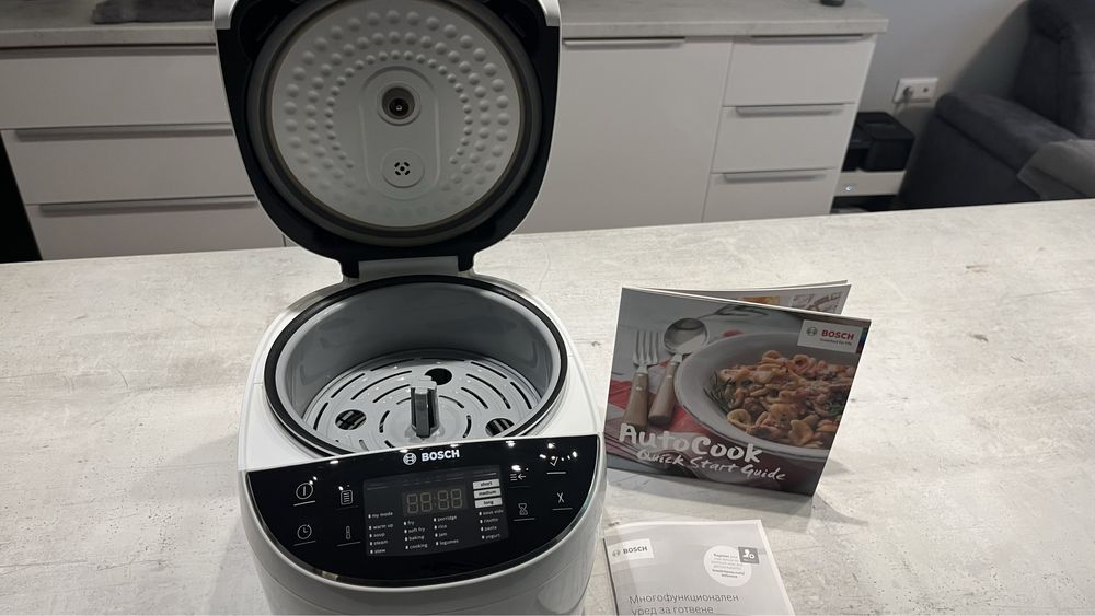 Топ цена днес Мултикукър Bosch MUC11W12 в перфектно състояние