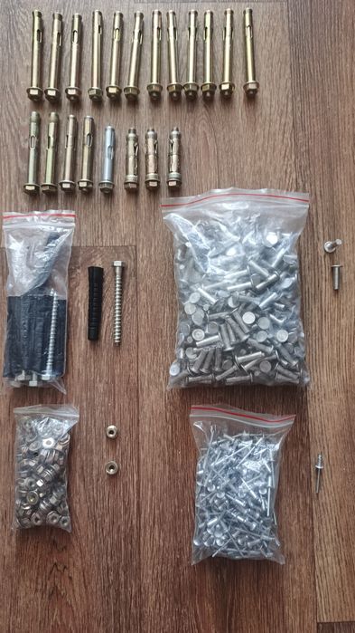 Продам разные элементы крепежа