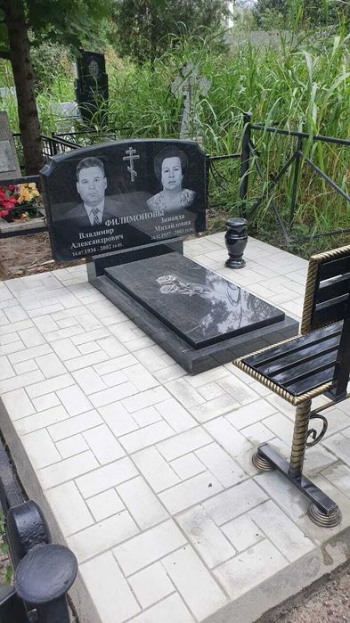 Памятники/Qabir tosh