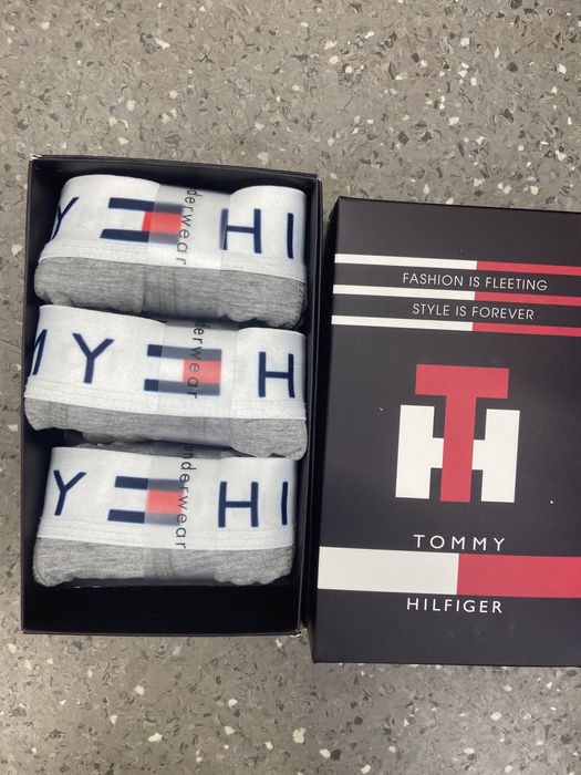 Boxeri.             .