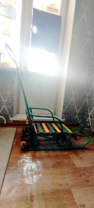 Продам санки детские