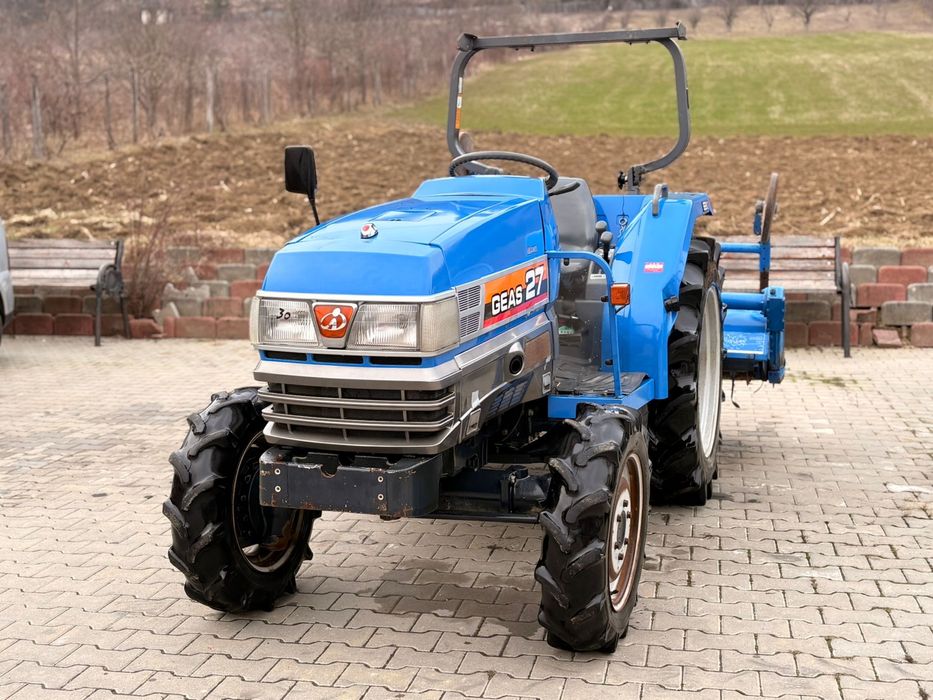 Iseki Geas 27 4x4  Tractor japonez