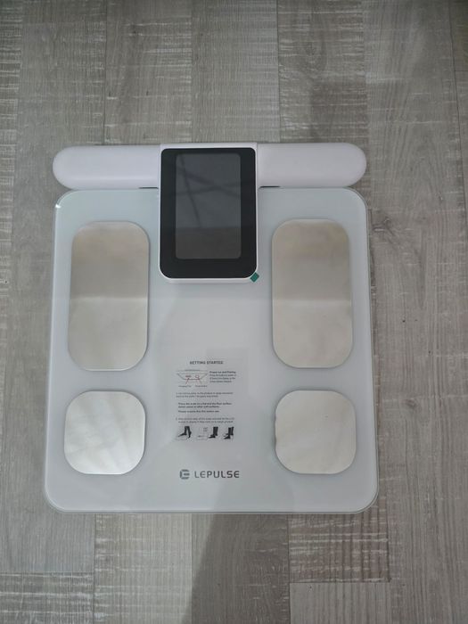 Vand cantar cu bioimpedanta/ analizor corporal- 20 parametri