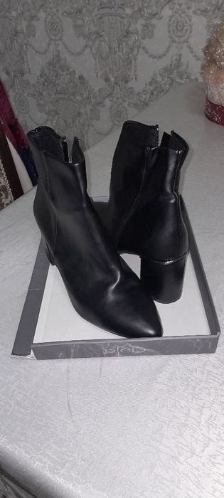 Кожаная полусапожка турецкая в отличном состоянии 40размер