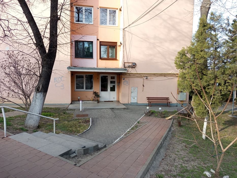 Vând apartament 2 camere ultracentral