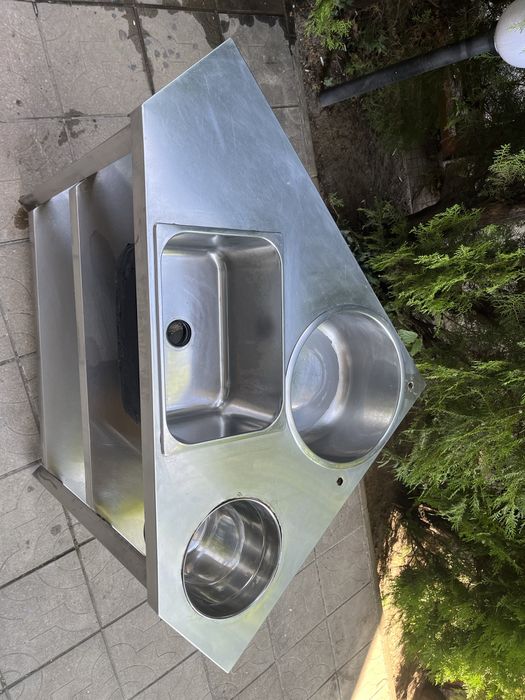 Работна маса неръждавейка