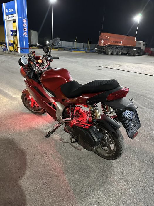 в продаже Peda hornet v2