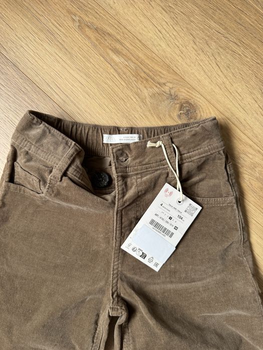 Pantaloni Zara noi fata masura 104
