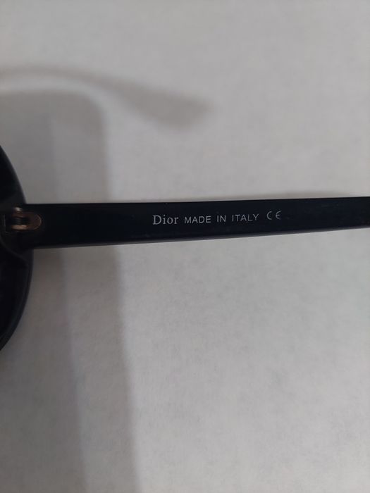 Продам солнцезащитные очки