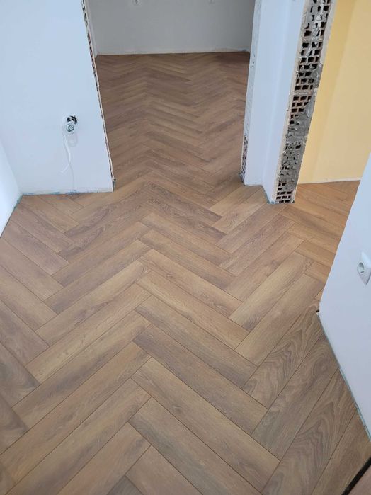 Монтаж на паркет