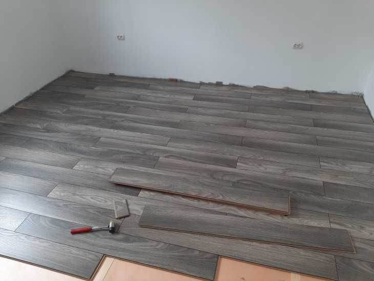 Montaj parchet și plinte Timișoara – rapid și curat