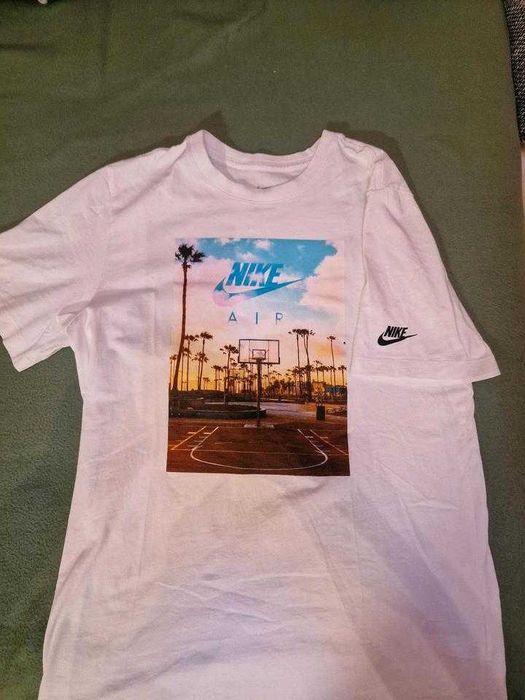 Оригинална тениска Nike Nsw SS Tee Court 1 Trikot