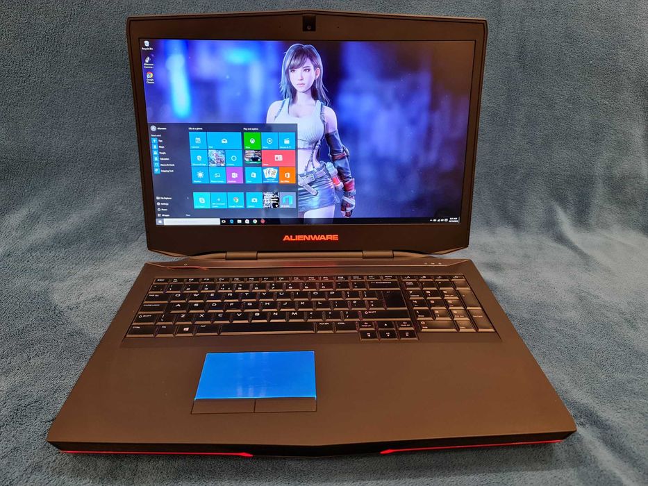 laptop gaming ALIENWARE ,intel core i7 ,display mare de 17,3 inch