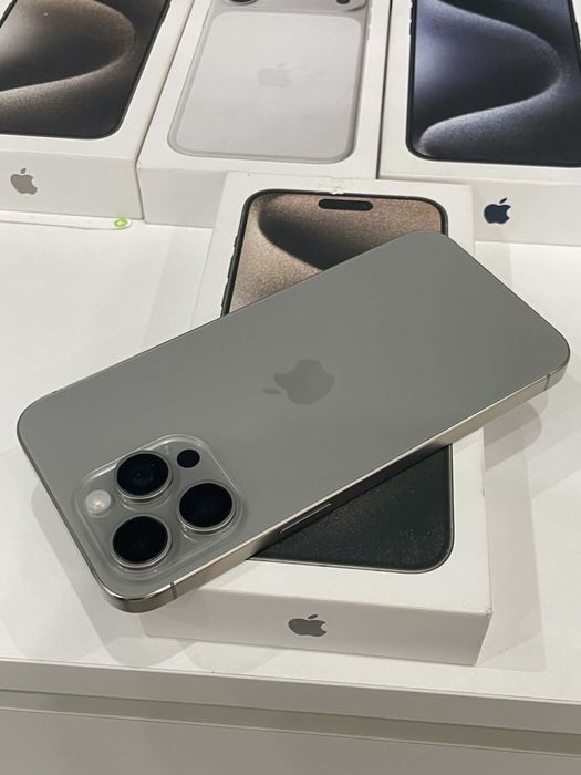 *Като нов* iPhone 15 Pro Max 256GB Titanium Natural