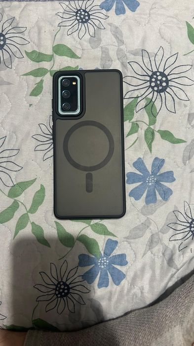Продам Samsung s20 FE