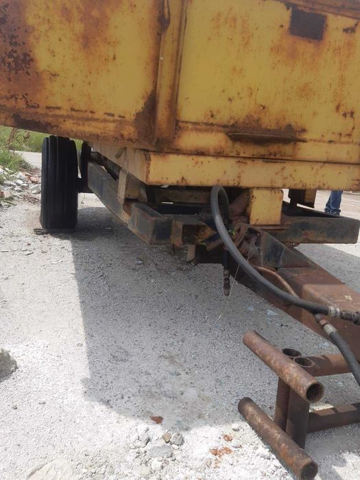 Ремарке самосвално