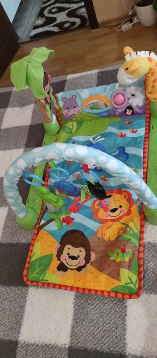 Активна гимнастика за бебе