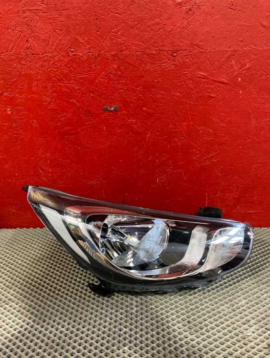 Фара правая Hyundai Accent/Solaris (2011–2014) Jorden